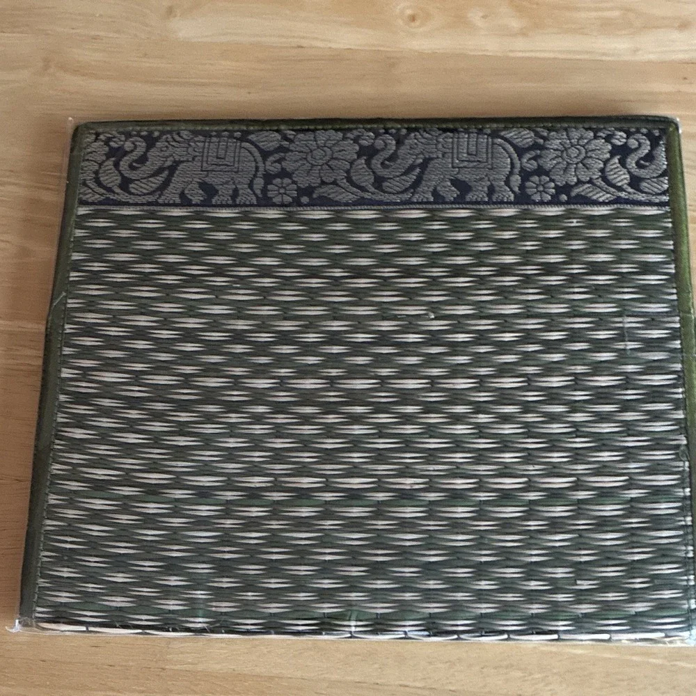 Reed Tissue Box Cover Decorative Elephant Pattern Green Black Gold, Rectangular